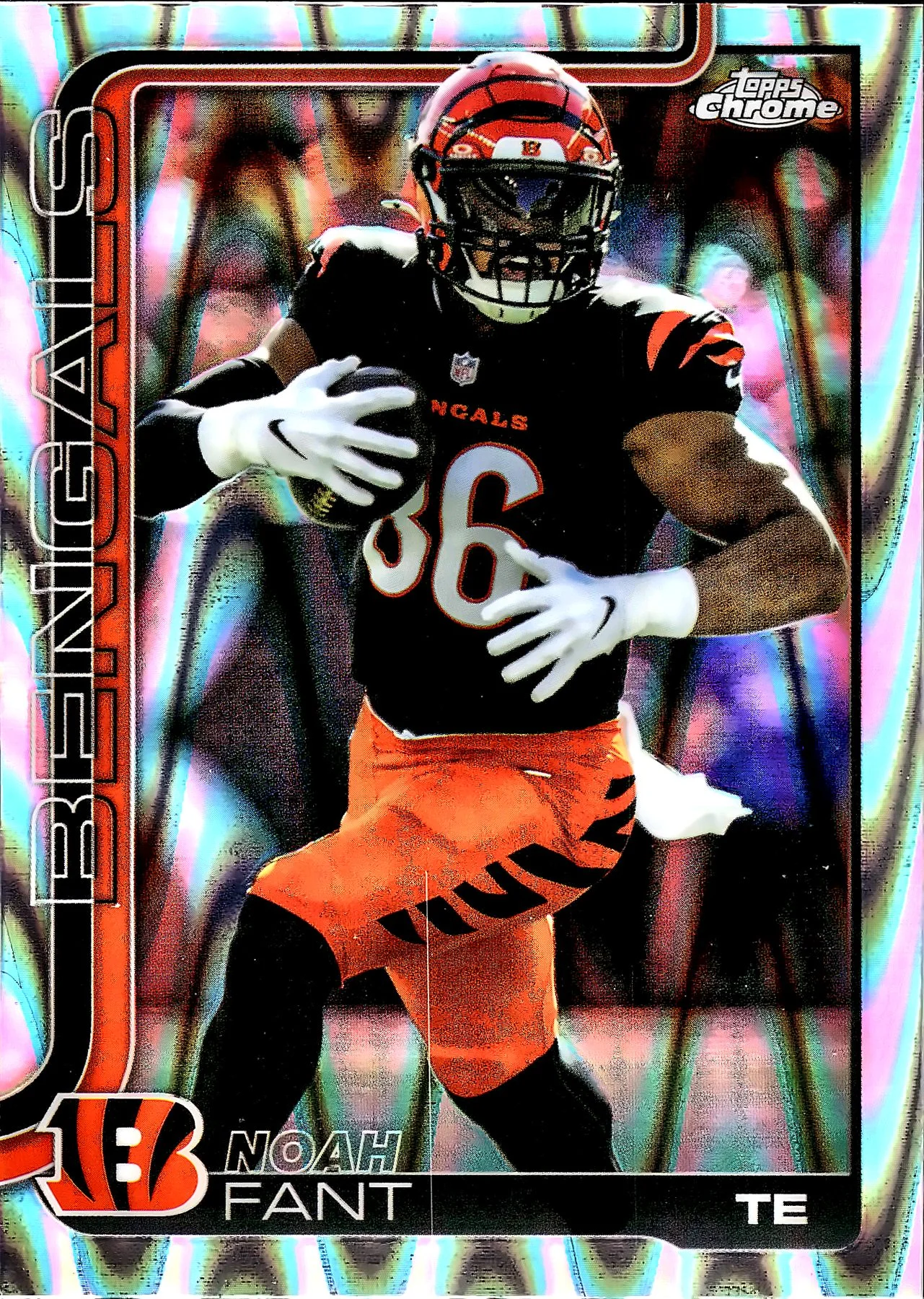 Noah Fant RayWave Refractor 2025 Topps Chrome #274 football card - Front