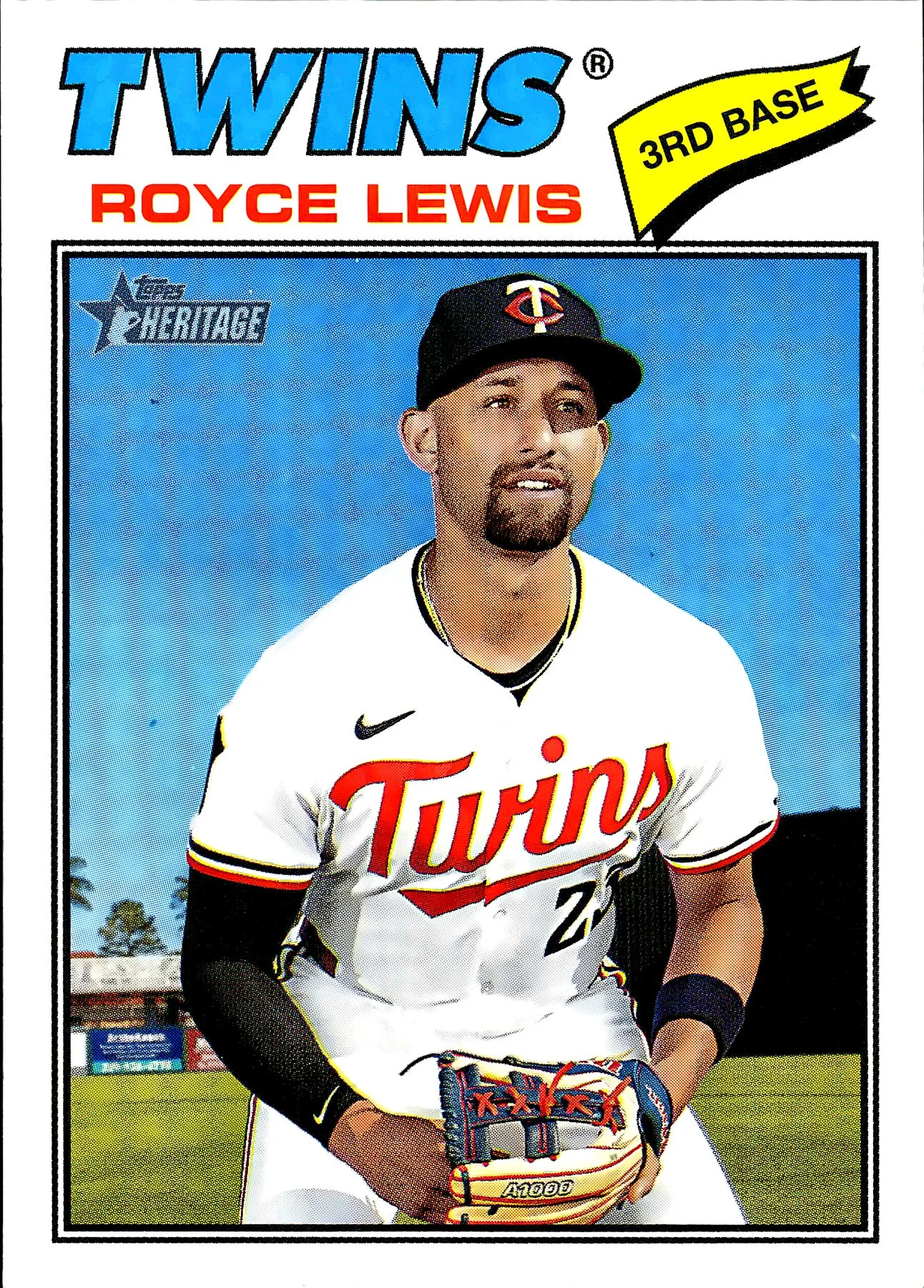 Royce Lewis #85 2025 Heritage baseball card - Front