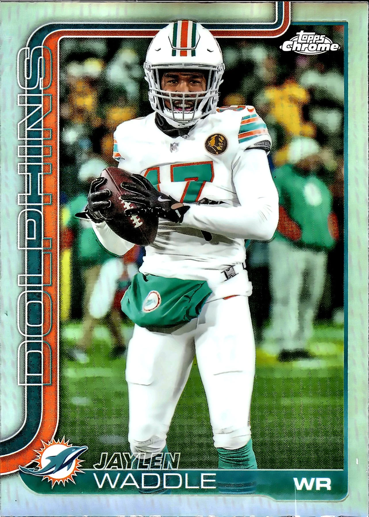 Jaylen Waddle #186 Refractor 2025 Topps Chrome Football football card - Front