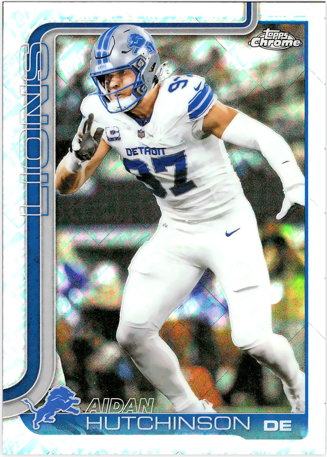 Aidan Hutchinson #104 Topps Foil Parallel 2025 Topps Chrome Football football card - Front