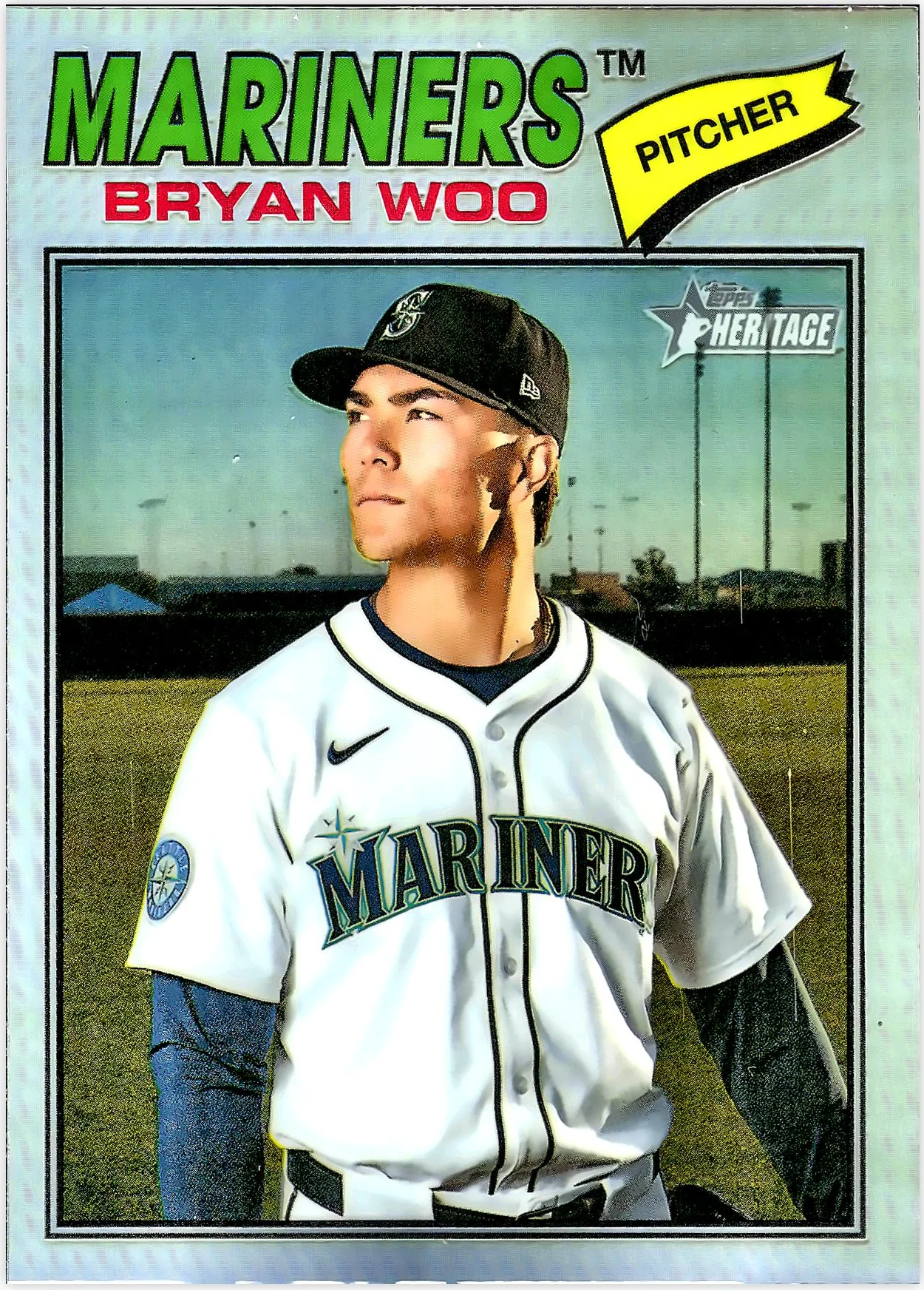 Bryan Woo #99 Refractor 2026 Heritage baseball card - Front