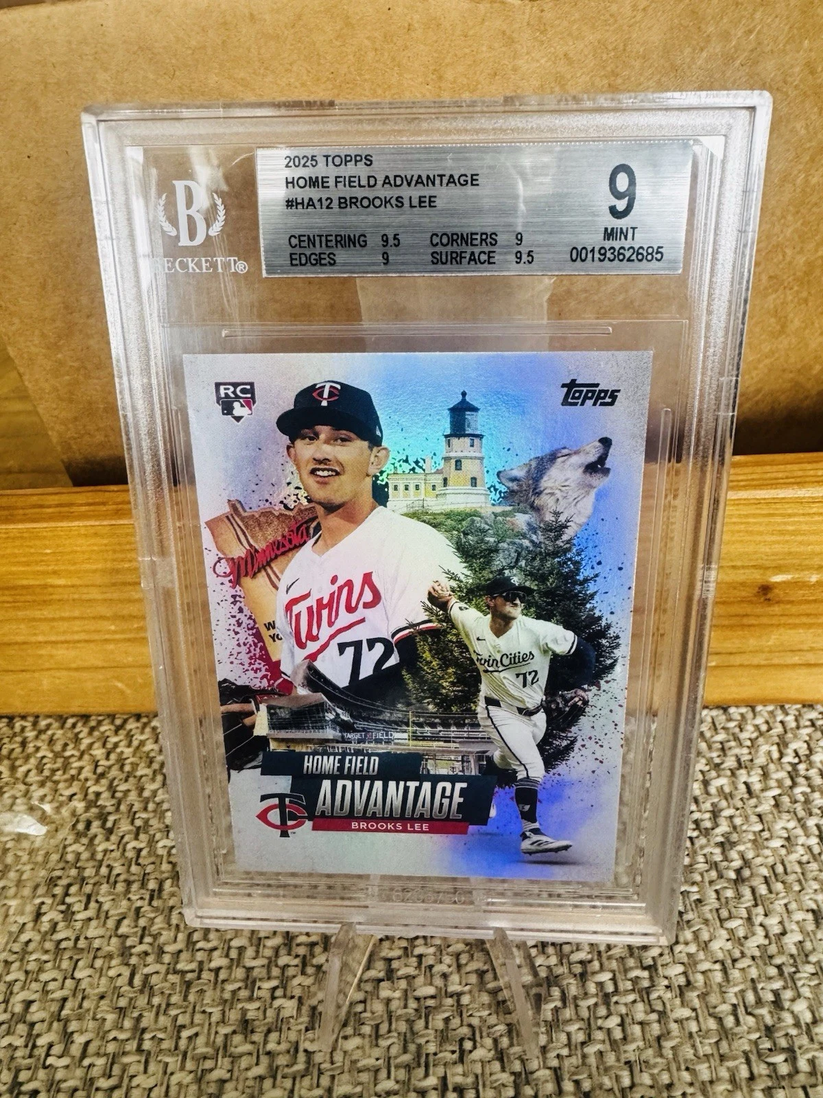 Brooks Lee #HA-12 2025 Topps Series 1 Baseball - Celebration Series Home Field Advantage front