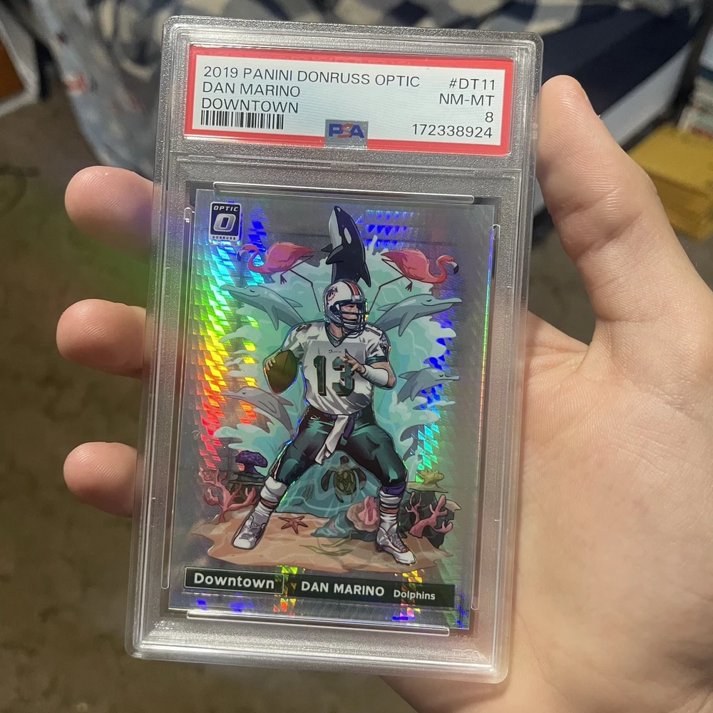Dan Marino #DT - 11 2019 Donruss Optic Football Downtown PSA 8 front