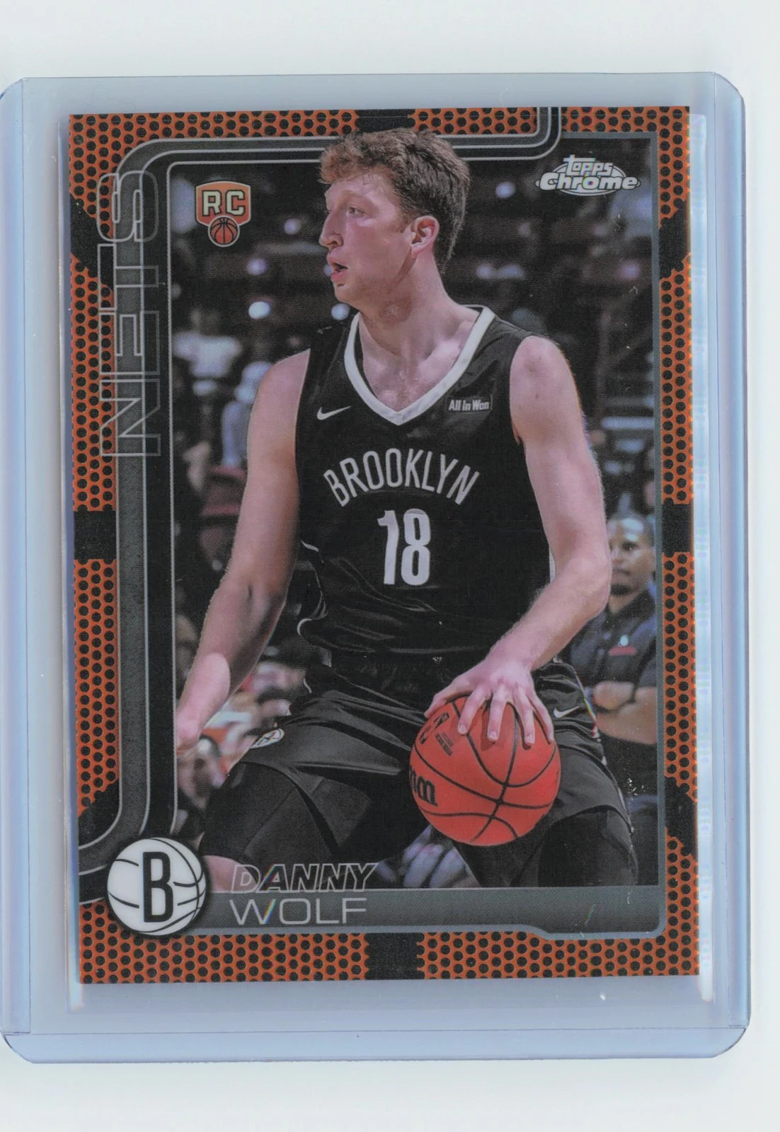 Danny Wolf 2025-26 Topps Chrome card
