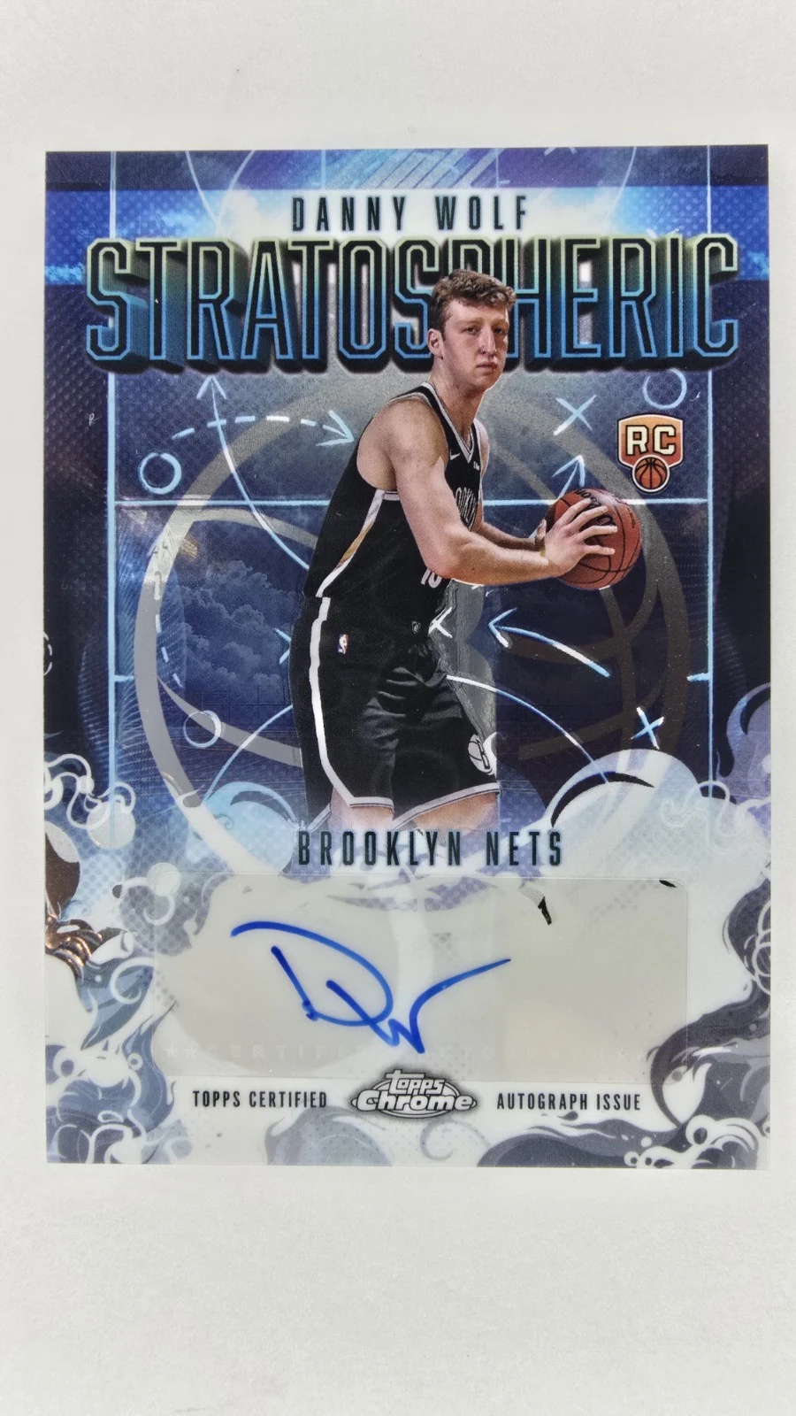 Danny Wolf 2025-26 Topps Chrome card