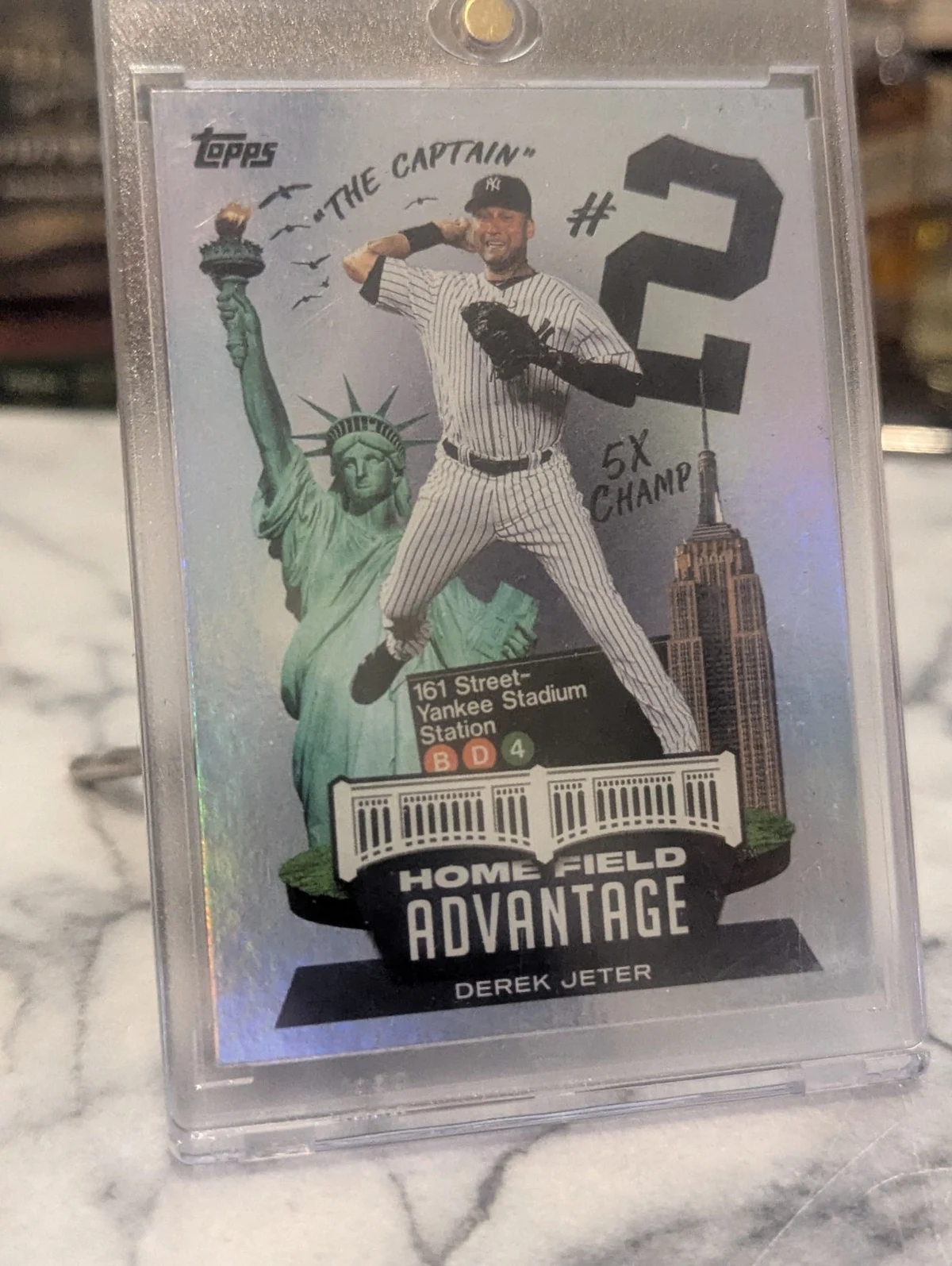 Derek Jeter #LHA-1 2022 Topps Baseball Legendary Home Field Advantage front