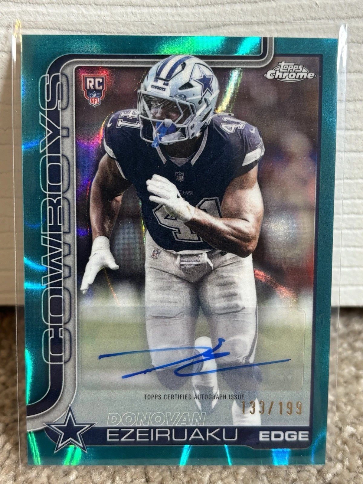 Donovan Ezeiruaku 2025 Topps Chrome Football card