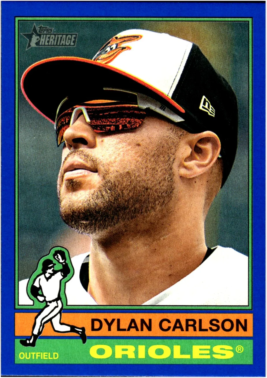 Dylan Carlson 2025 Topps Heritage #618 Dark Blue Border baseball card - Front