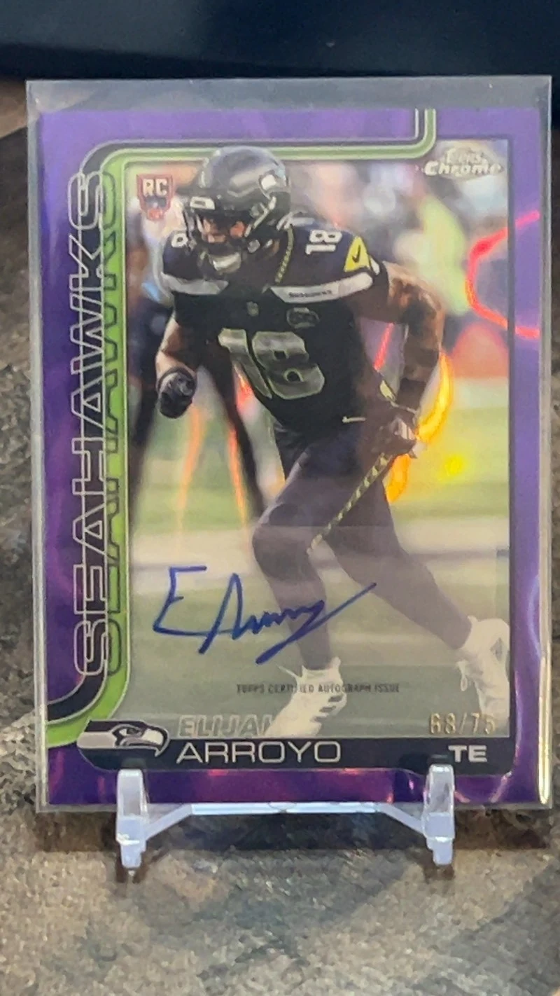 Elijah Arroyo 2025 Topps Chrome Football card