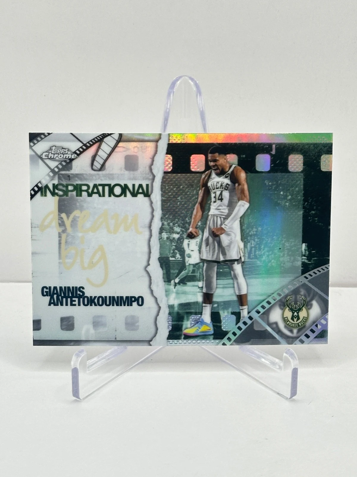 Giannis Antetokounmpo 2025 Topps Chrome Basketball card