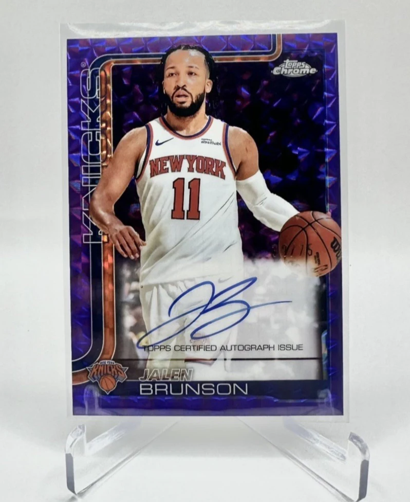 Jalen Brunson 2025 Topps Chrome Basketball card
