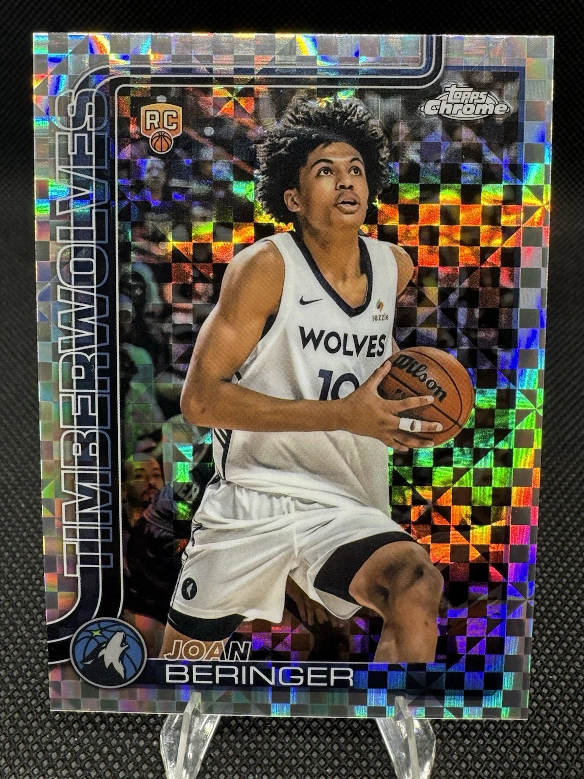 Joan Beringer 2025-26 Topps Chrome card