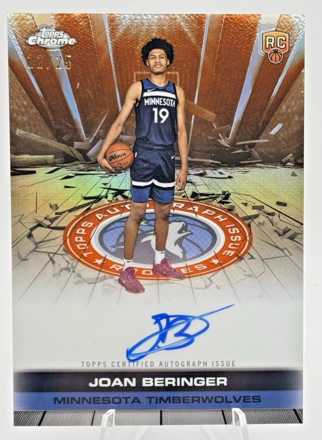 Joan Beringer 2025-26 Topps Chrome card