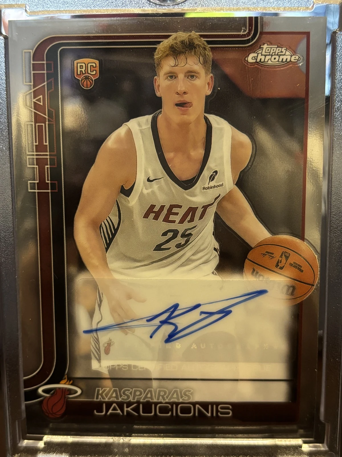 Kasparas Jakučionis 2025-26 Topps Chrome card