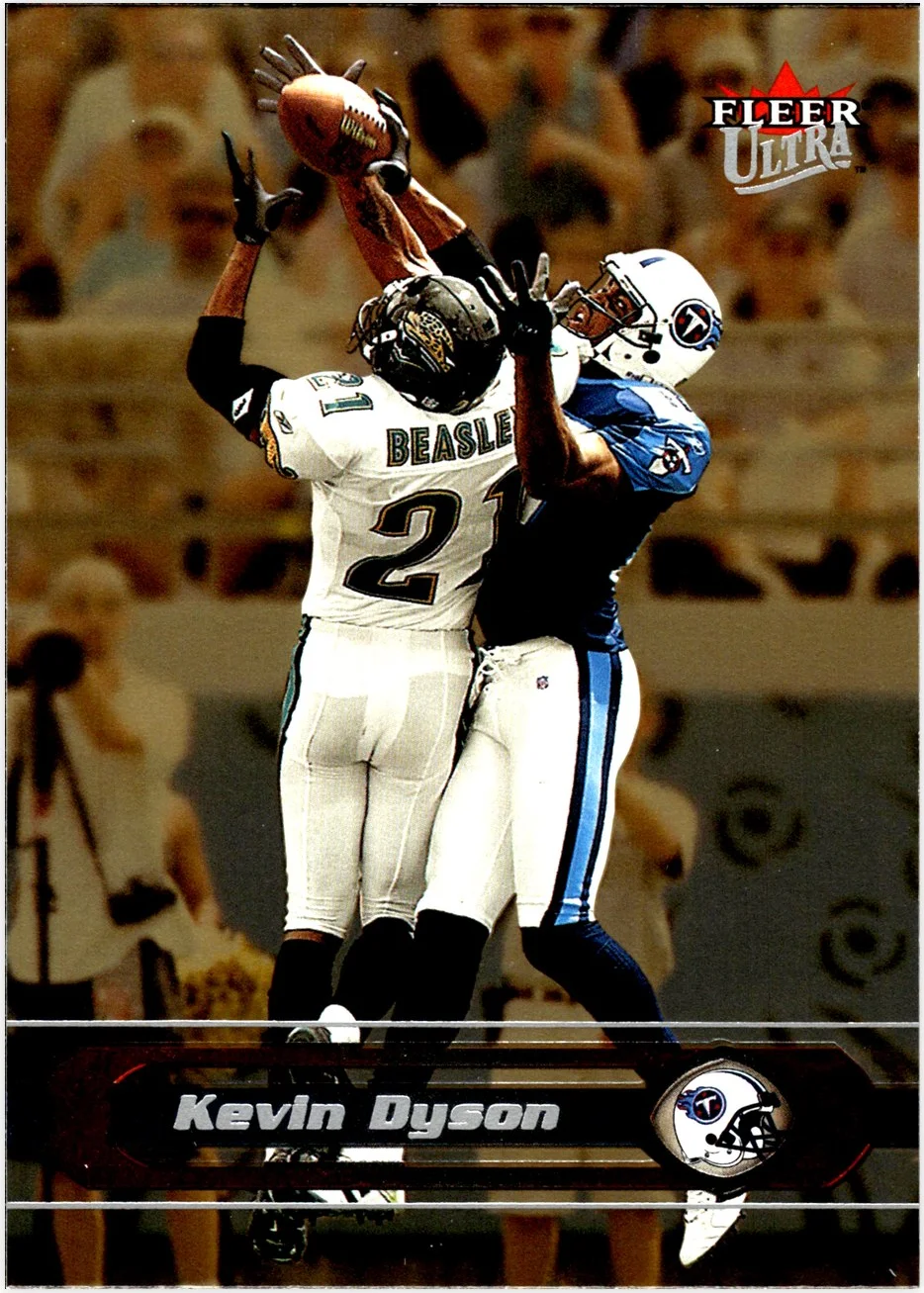 Kevin Dyson 2002 Ultra #23 Gold Medallion football card - Front