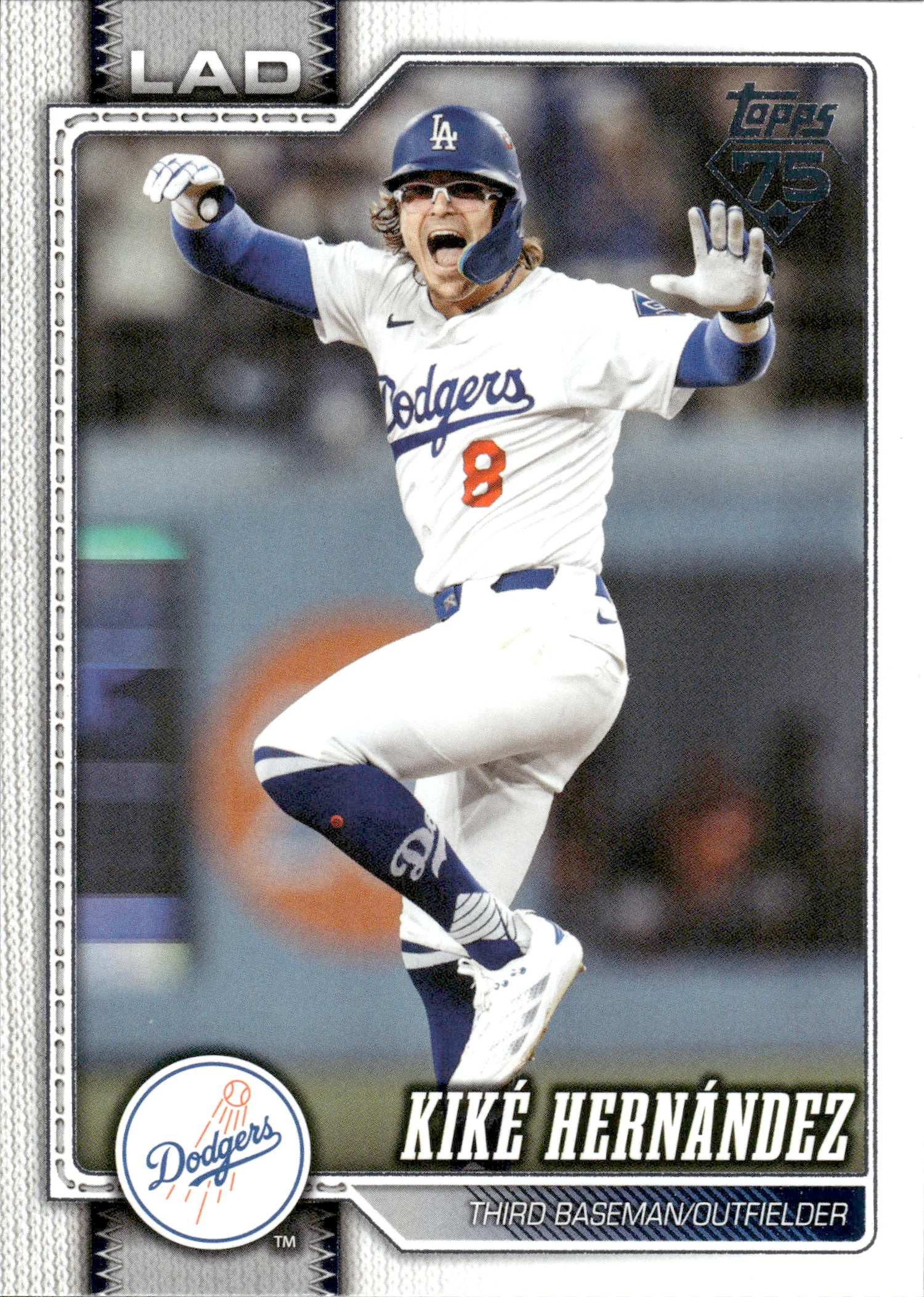 Kiké Hernández #571 2026 Topps Series 2 baseball card - Front