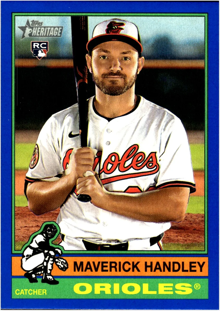 Maverick Handley Rookie Card 2025 Topps Heritage #582 Dark Blue Border baseball rookie card - Front