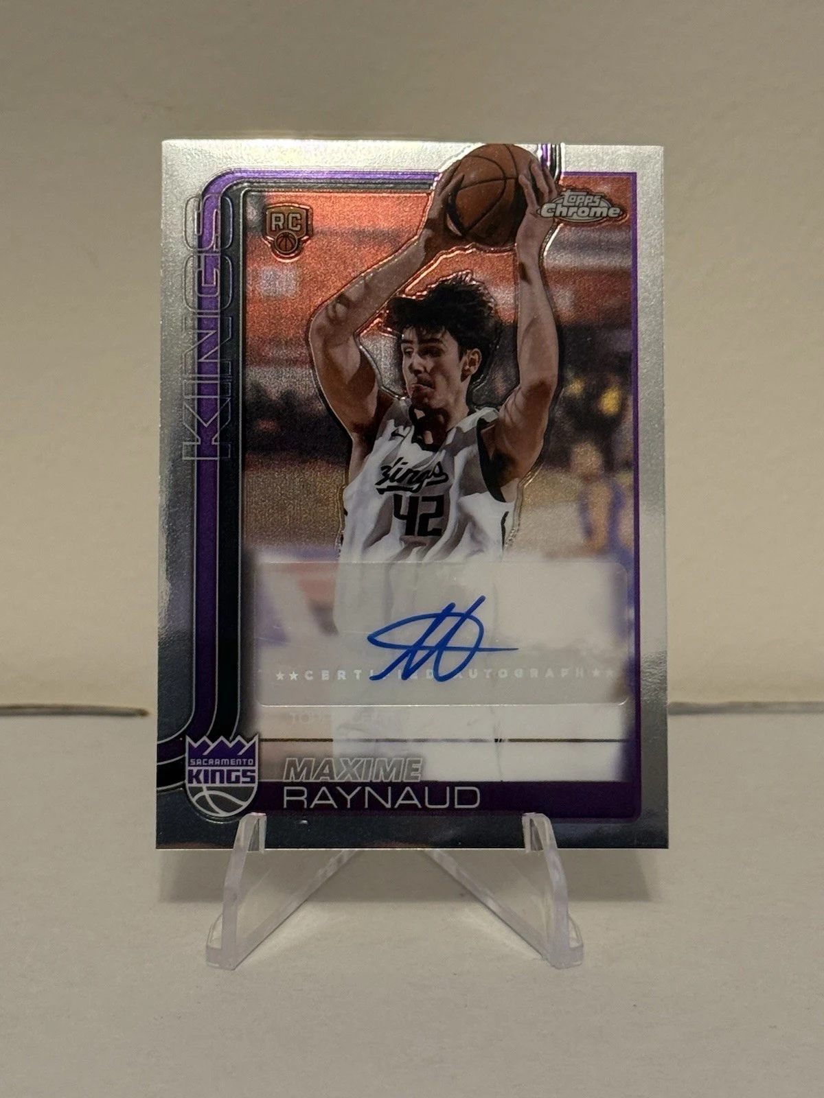 Maxime Raynaud 2025-26 Topps Chrome card