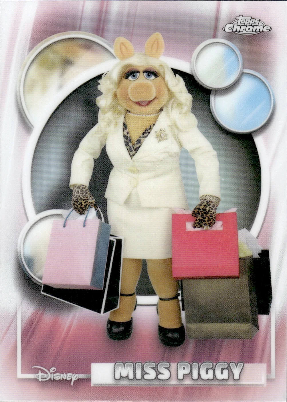 Miss Piggy #61 Refractor 2026 Topps Chrome Disney trading card - Front