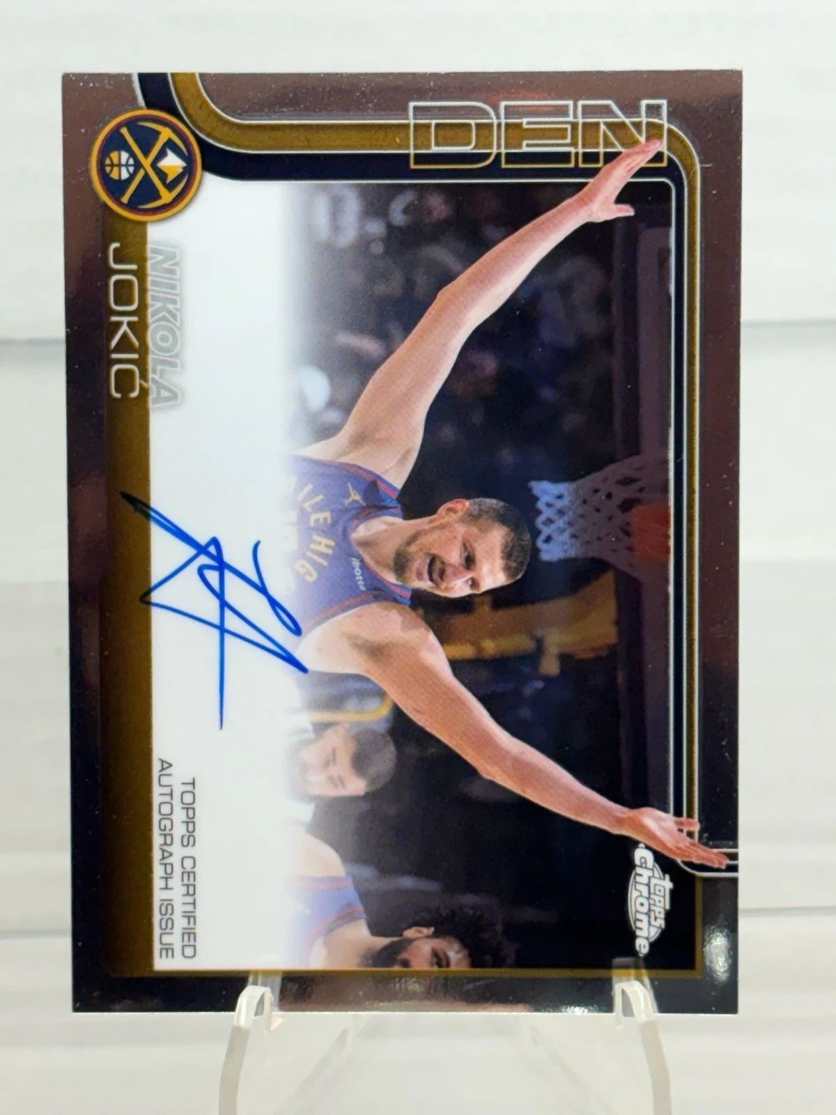 Nikola Jokić 2025 Topps Chrome Basketball card