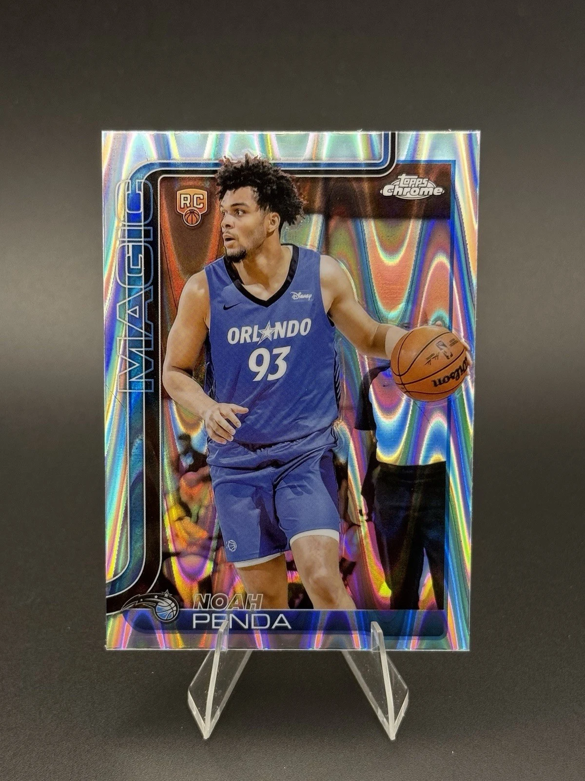 Noah Penda 2025-26 Topps Chrome card