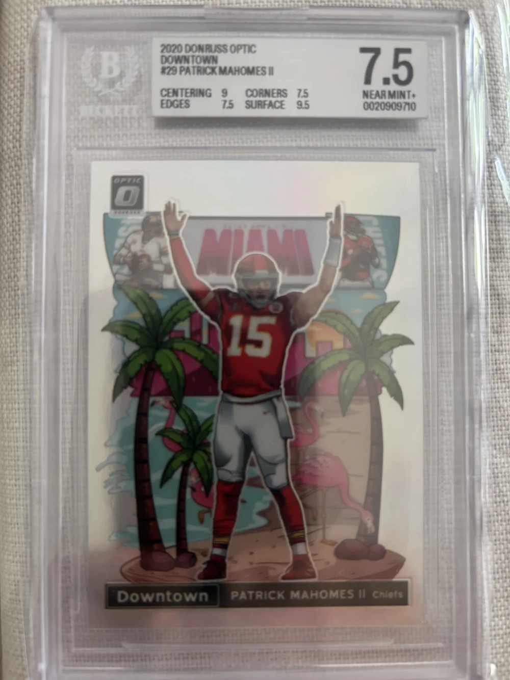 Patrick Mahomes II #DT - 29 2020 Donruss Optic Football Downtown BGS 7.5 front
