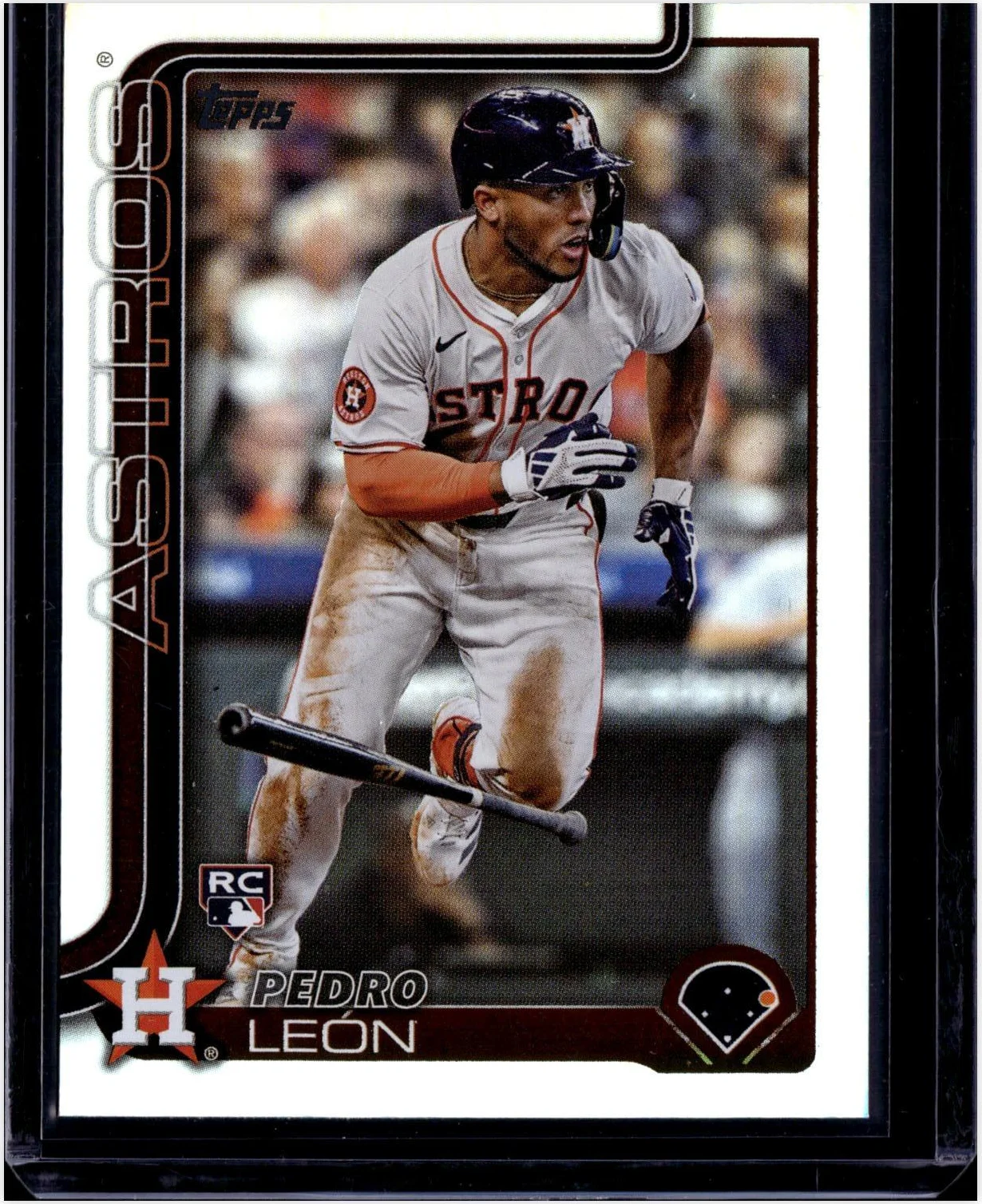 Pedro León 2025 Topps #30 Rainbow Foil baseball rookie card - Front