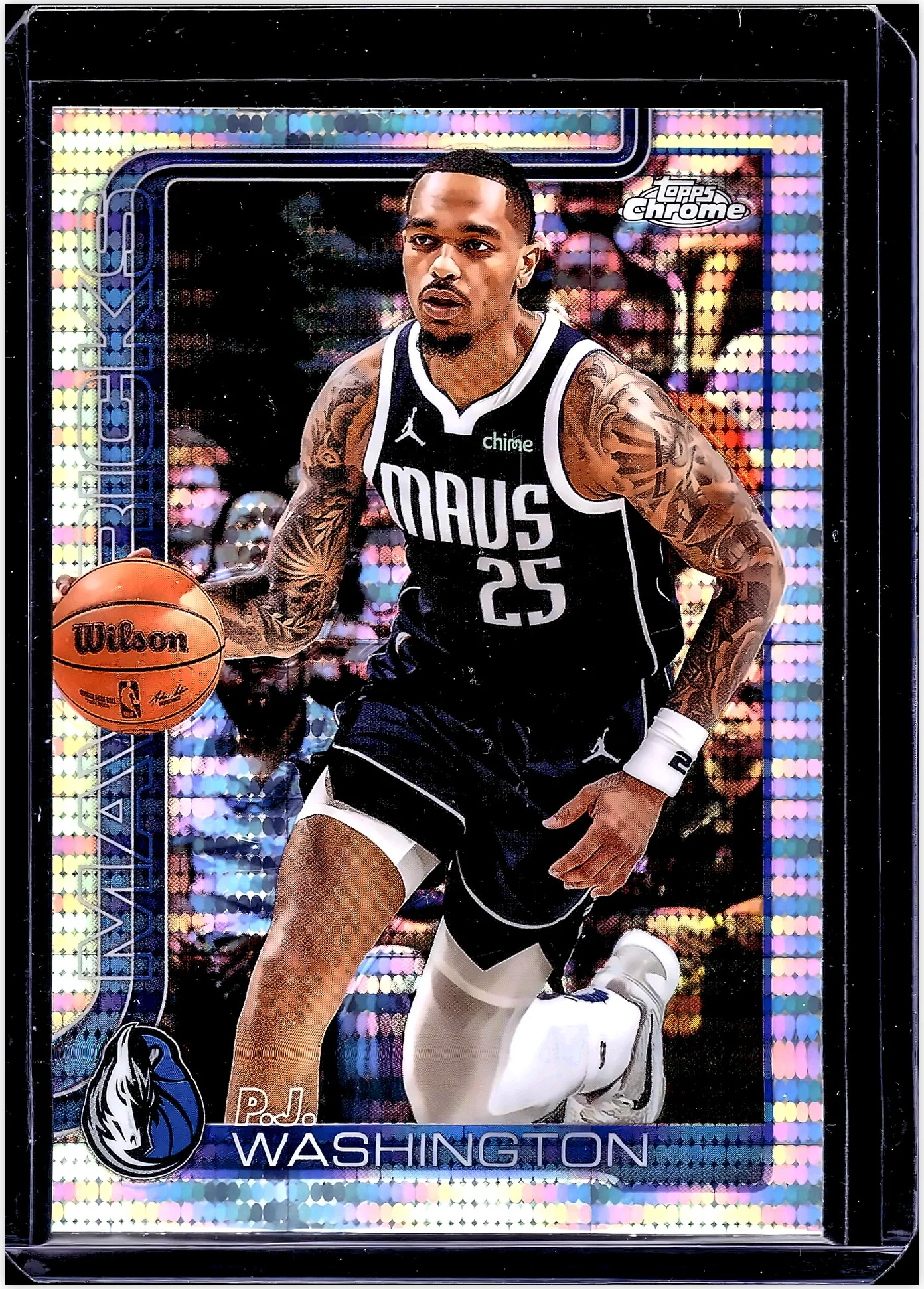 P.J. Washington 2025-26 Topps Chrome #19 Pulsar Refractor basketball card - Front