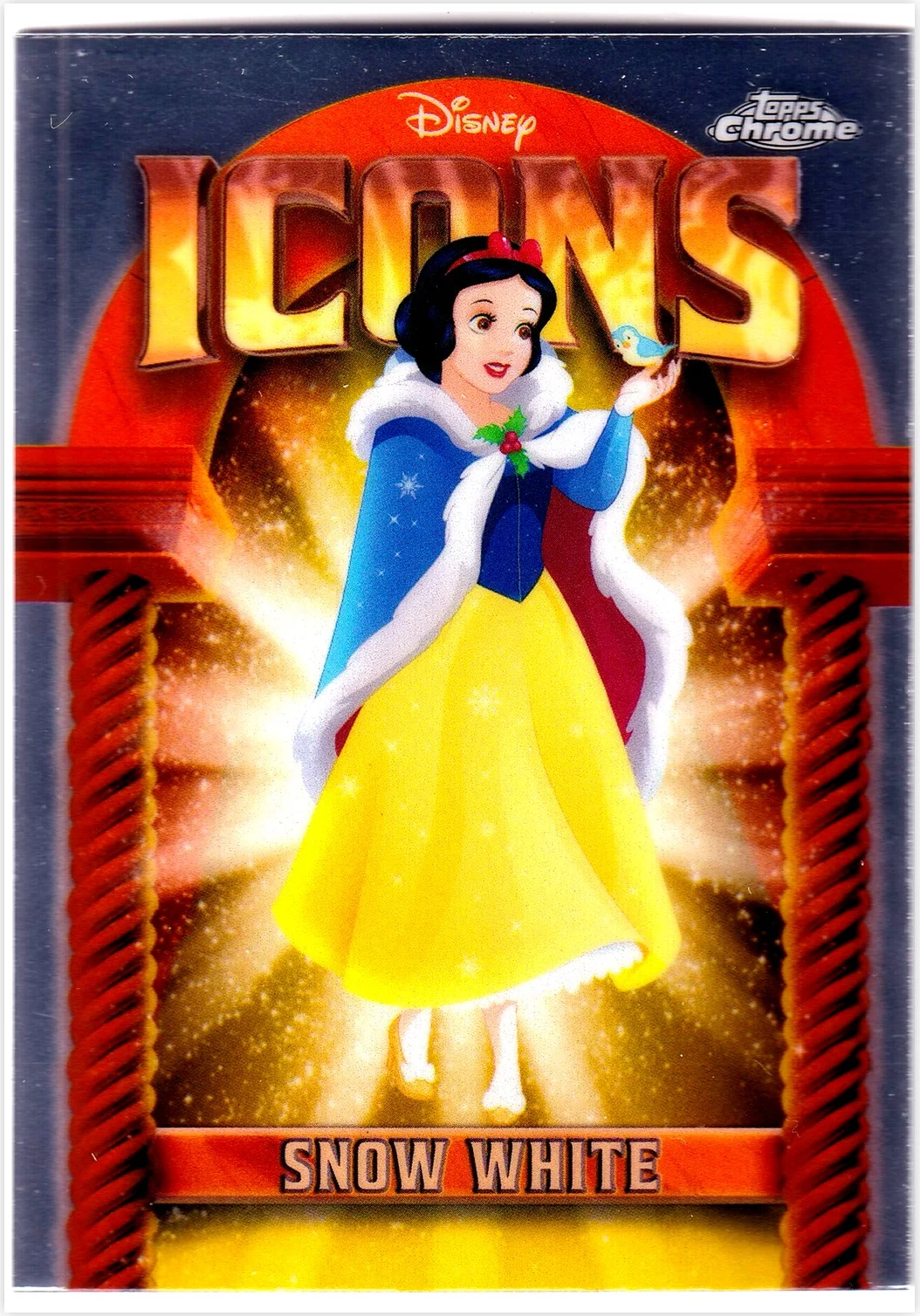 Snow White 2025 Topps Chrome Disney #DI-10 Disney Icons trading card - Front
