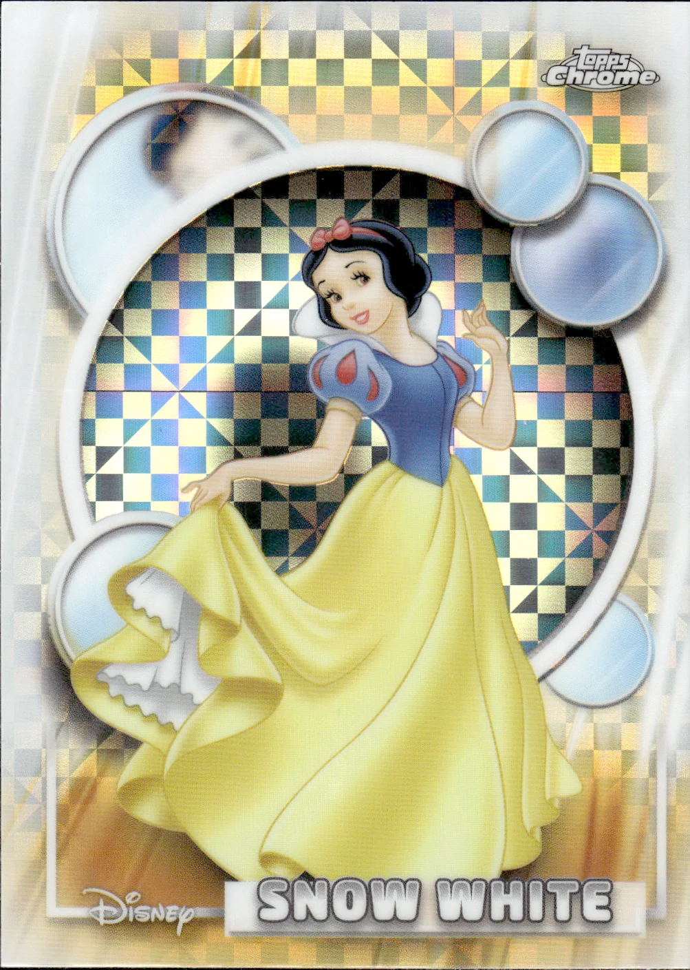 Snow White #1 X-Fractor 2026 Topps Disney Chrome Non-Sports trading card - Front
