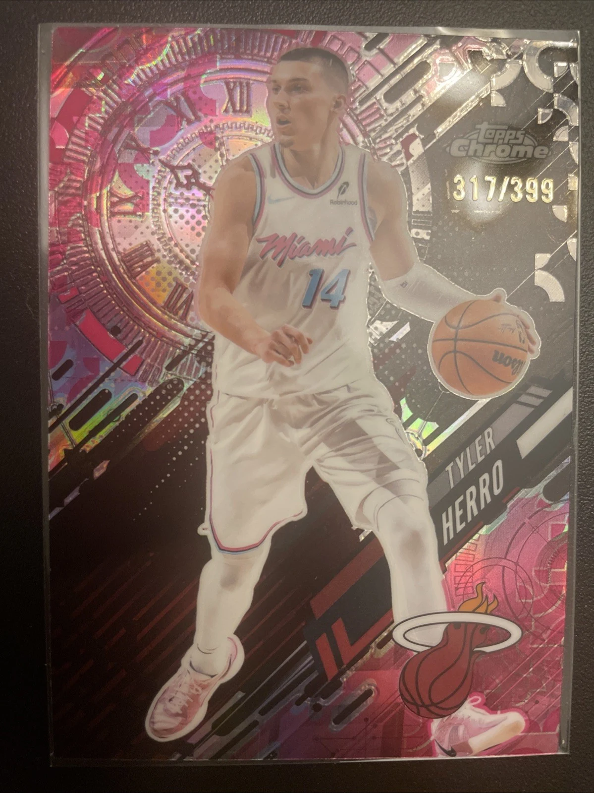 Tyler Herro 2025-26 Topps Chrome card