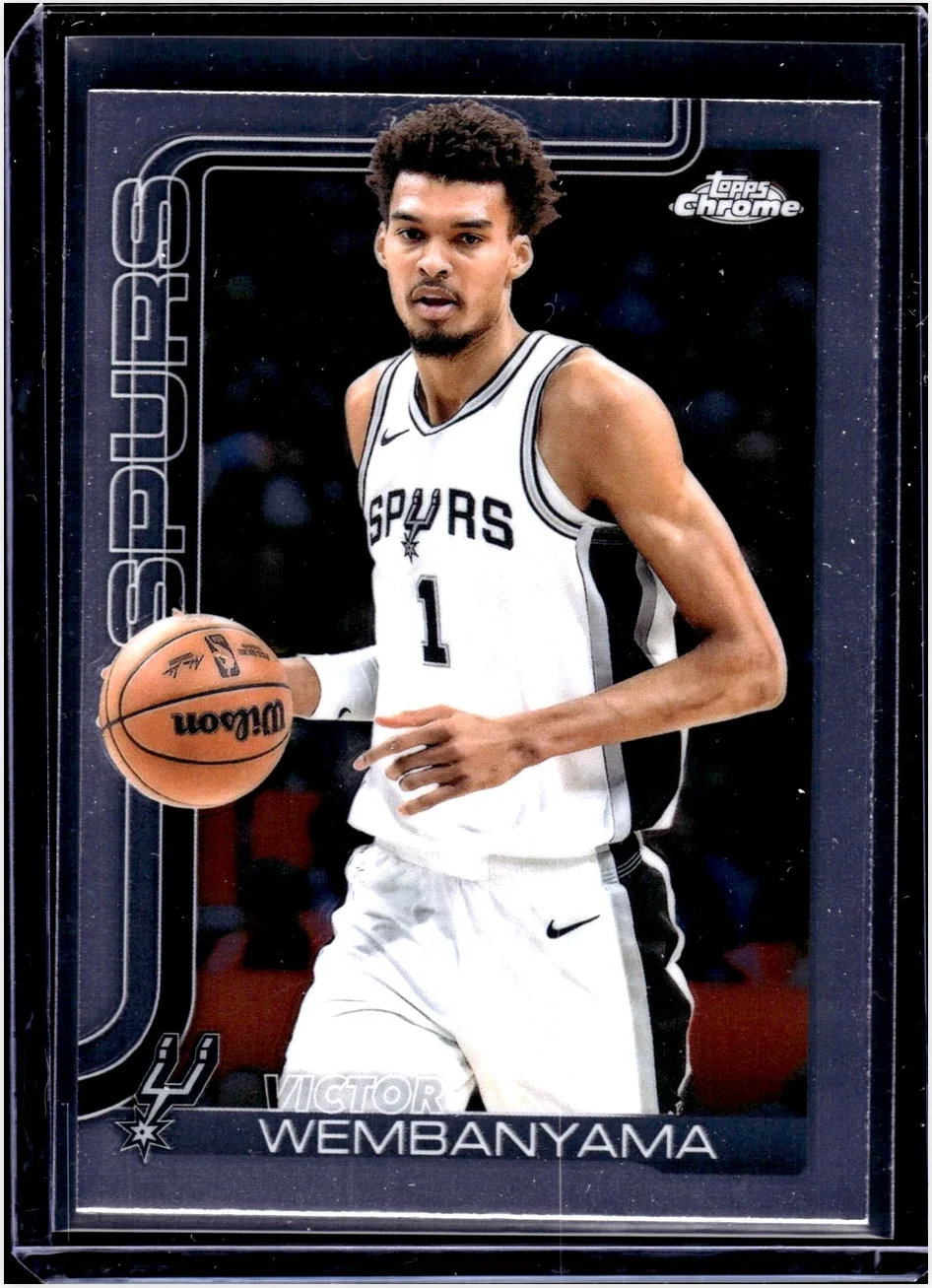 Victor Wembanyama 2025-26 Topps Chrome #221 basketball card - Front