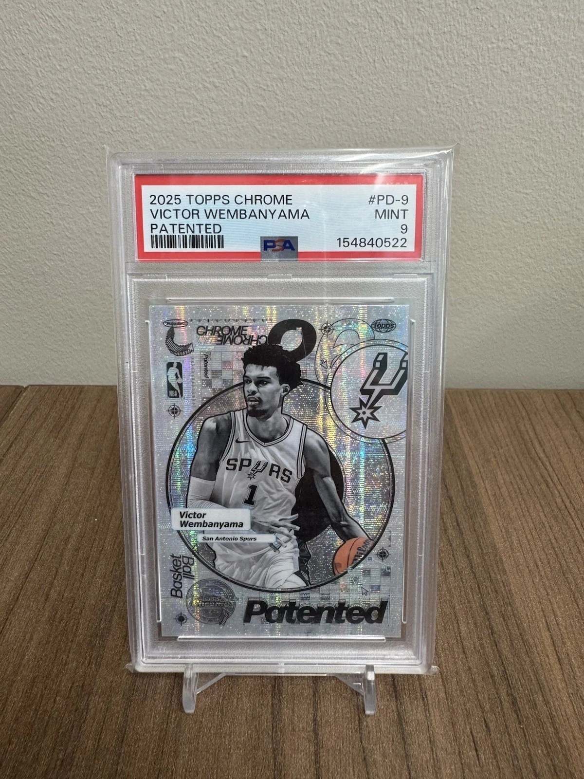 Victor Wembanyama 2025 Topps Chrome Basketball card