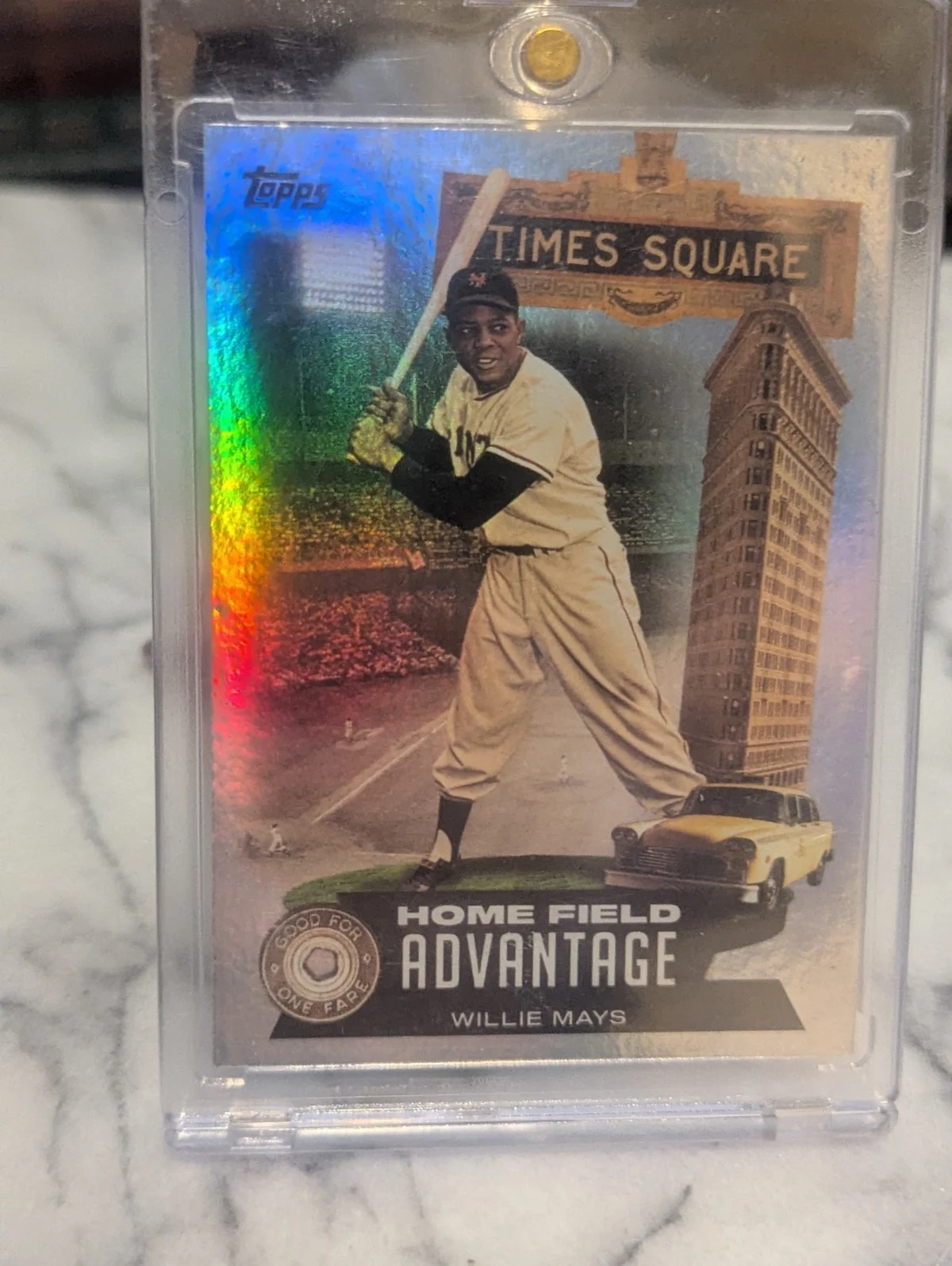 Willie Mays #LHA-5 2022 Topps Baseball Legendary Home Field Advantage front