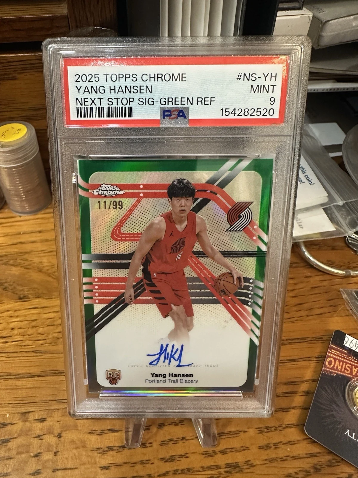 Yang Hansen 2025 Topps Chrome Basketball card