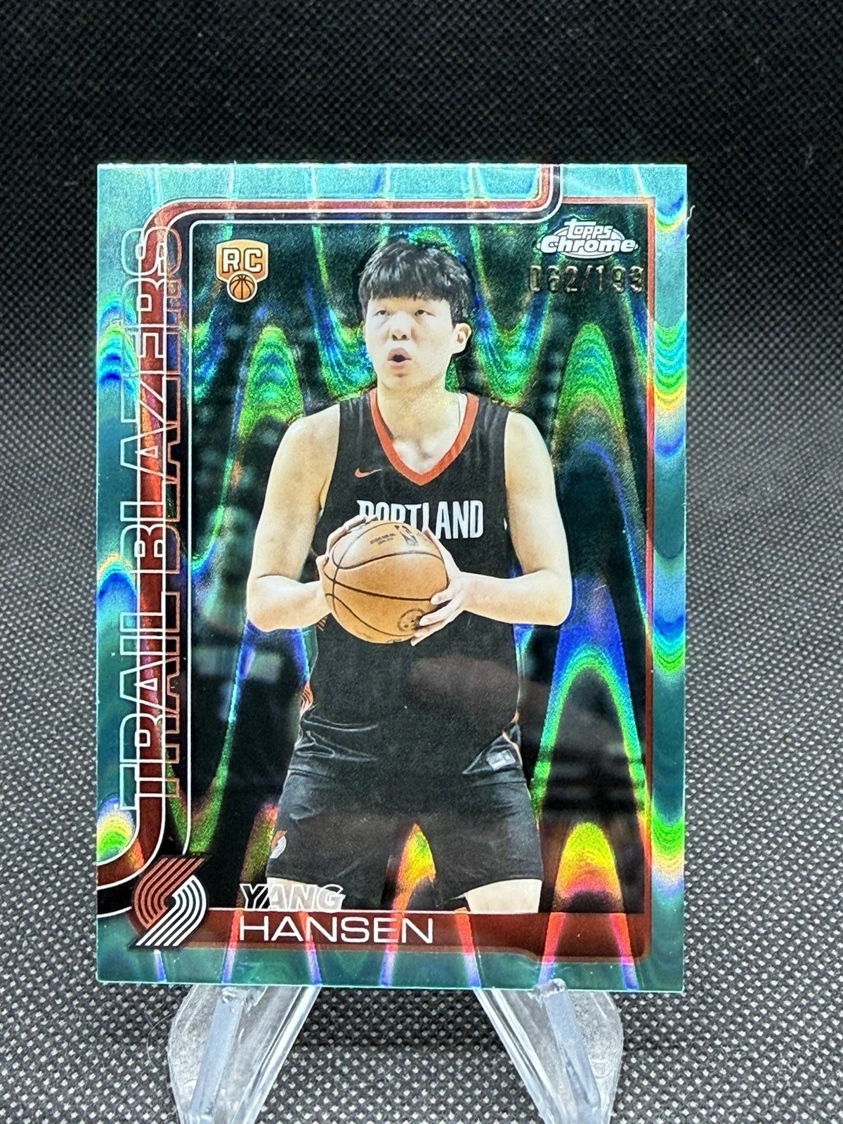 Yang Hansen 2025-26 Topps Chrome card