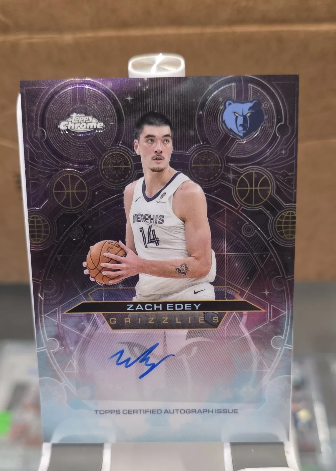 Zach Edey 2025 Topps Chrome Basketball card